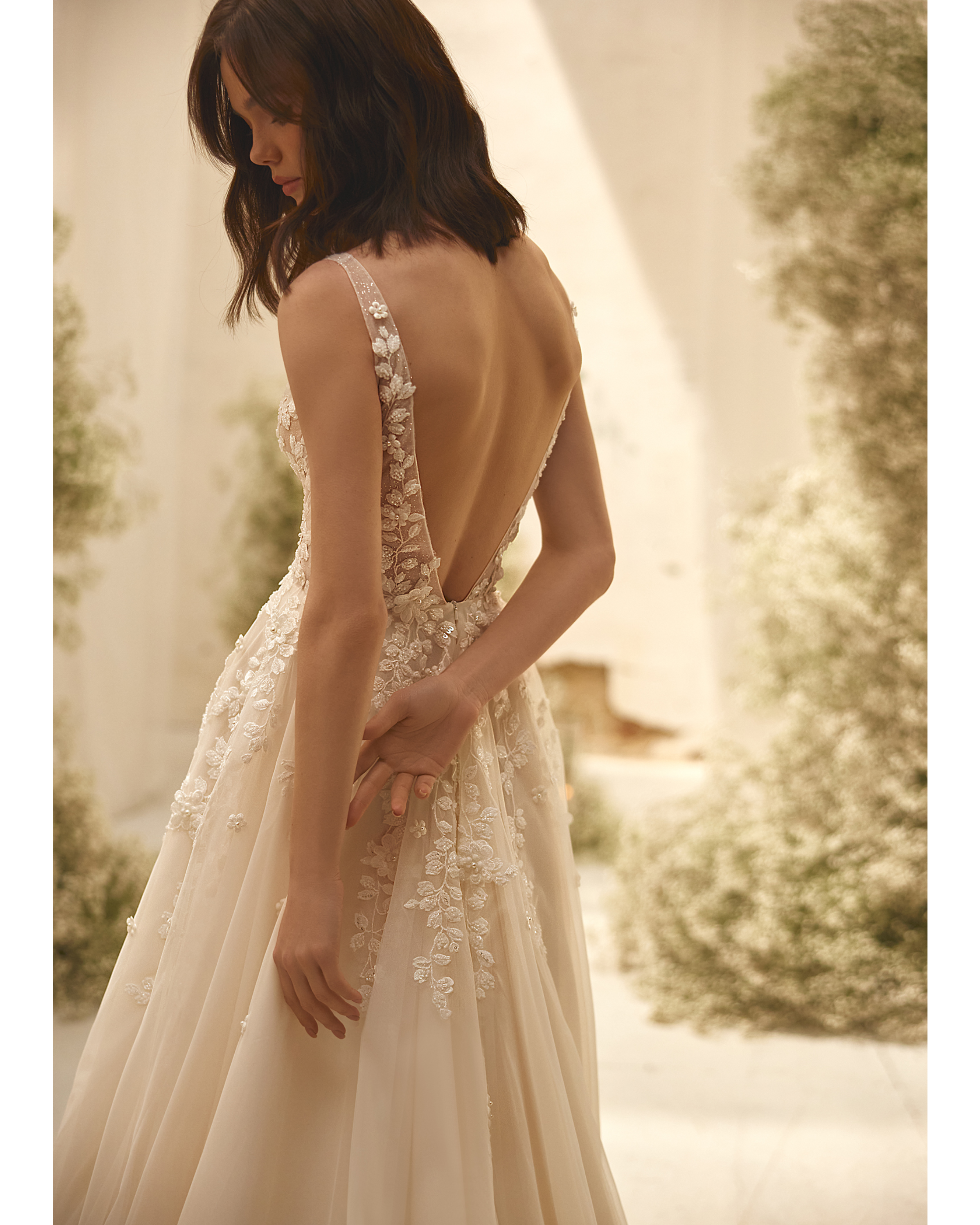 Agnes Dress in ivory with delicate lace bodice and flowing tulle skirt — Ria Tener | Endless UAE