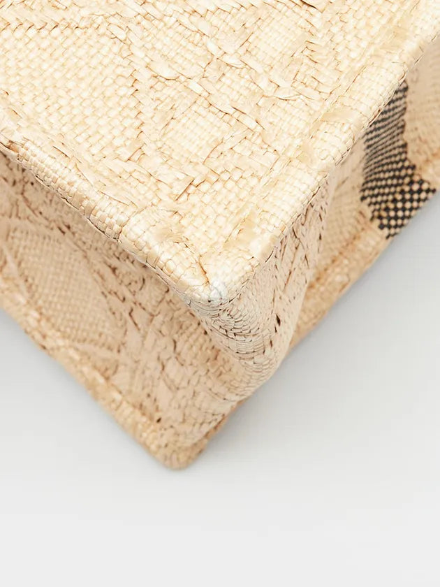 Natural woven straw quilted tote bag with cannage pattern detail — Dior | Endless UAE