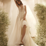 Agnes Dress in ivory with delicate lace bodice and flowing tulle skirt — Ria Tener | Endless UAE