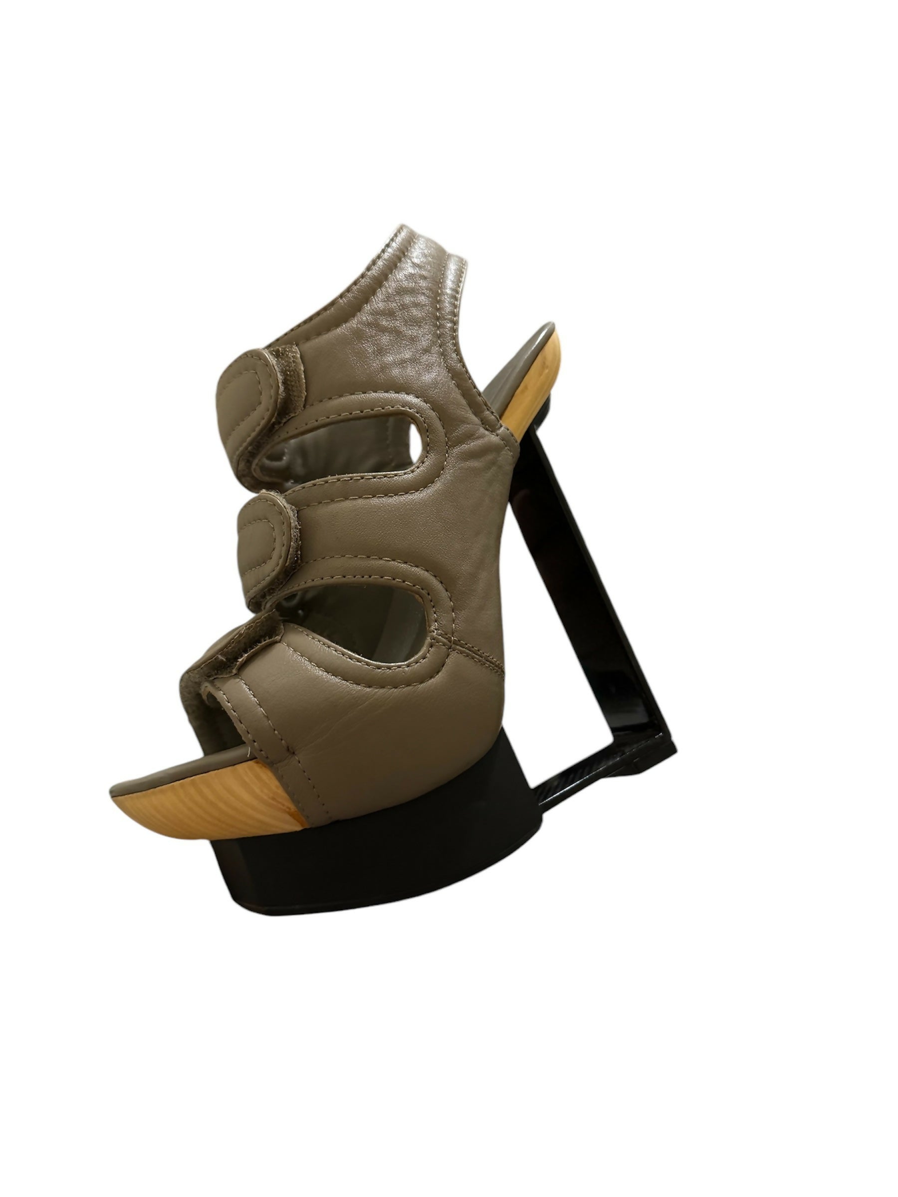 90 Degrees Space Gladiator Sandals - Endless - UAE Rental and Resale for Women's Fashion