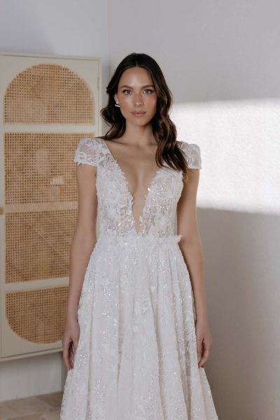Dani wedding dress with delicate beading and open back design — JESSICA COUTURE | Endless UAE