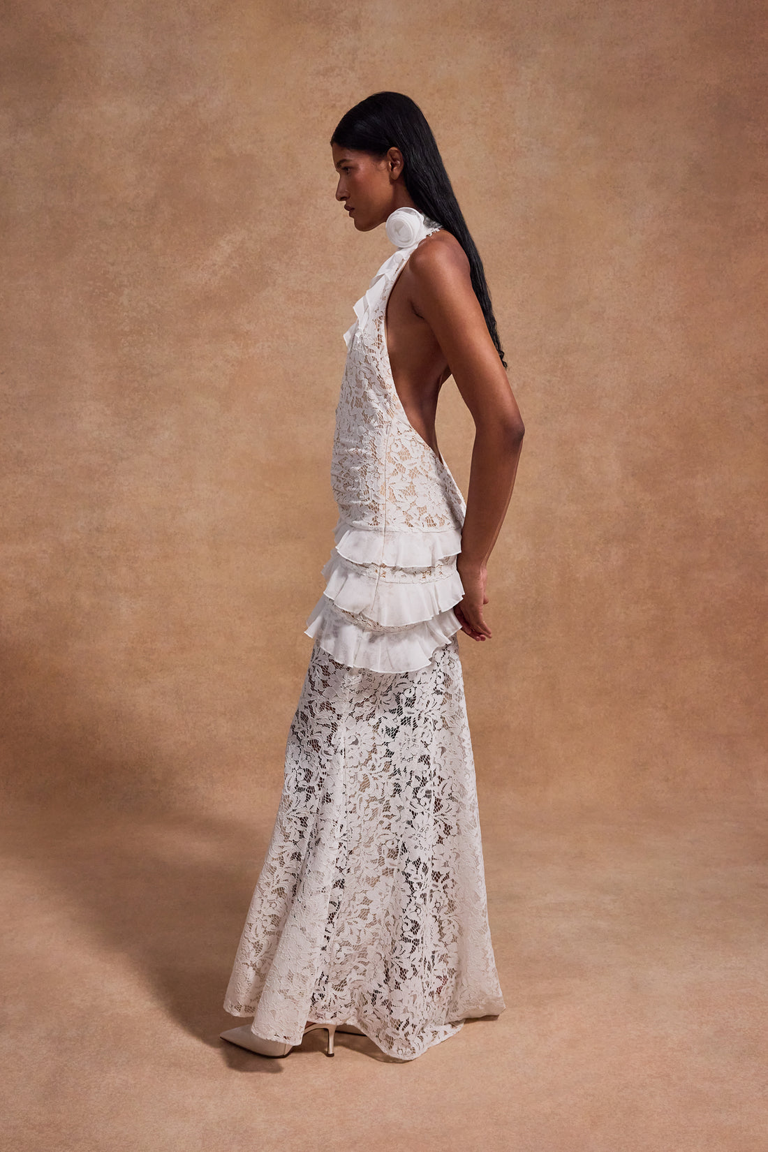 White lace halter maxi dress with ruched waist detail and floral pattern — De La Vali | Endless UAE