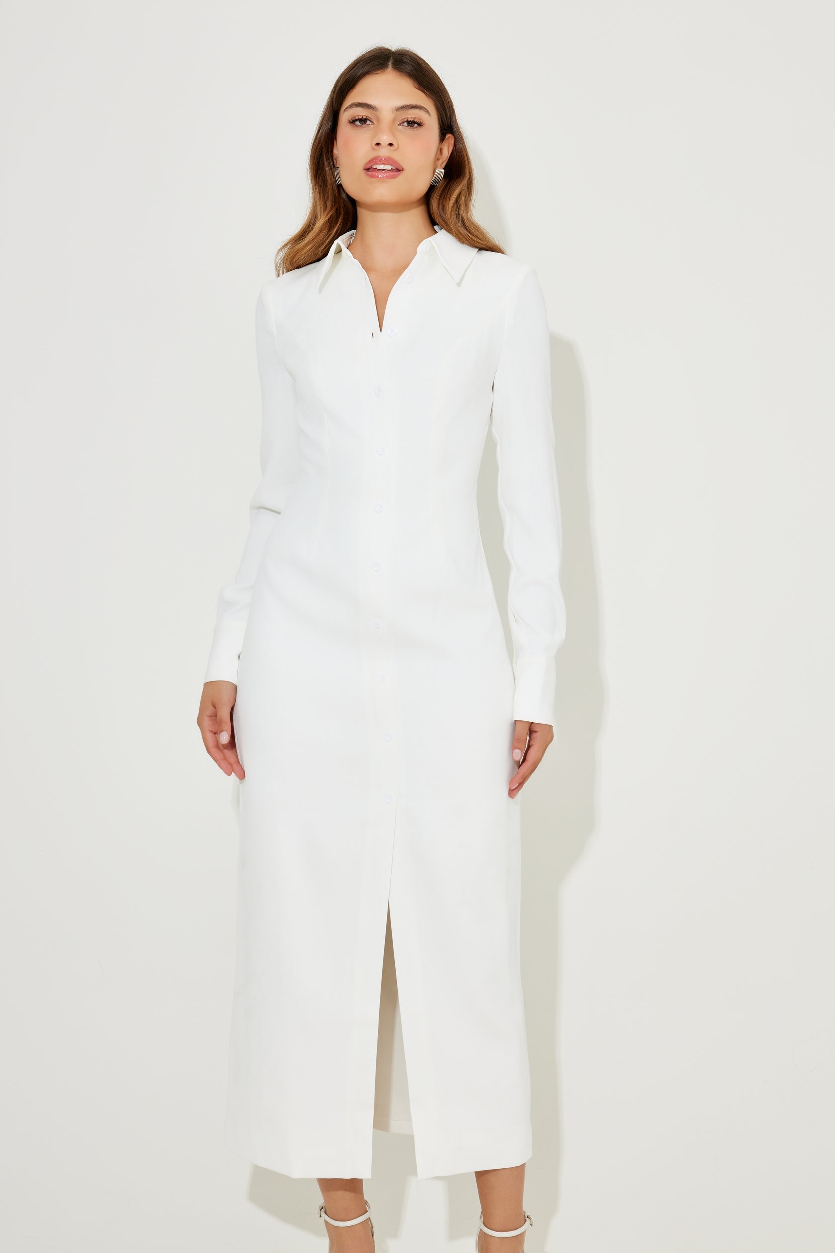 White long sleeve collar maxi dress with front slit — Odd Muse | Endless UAE