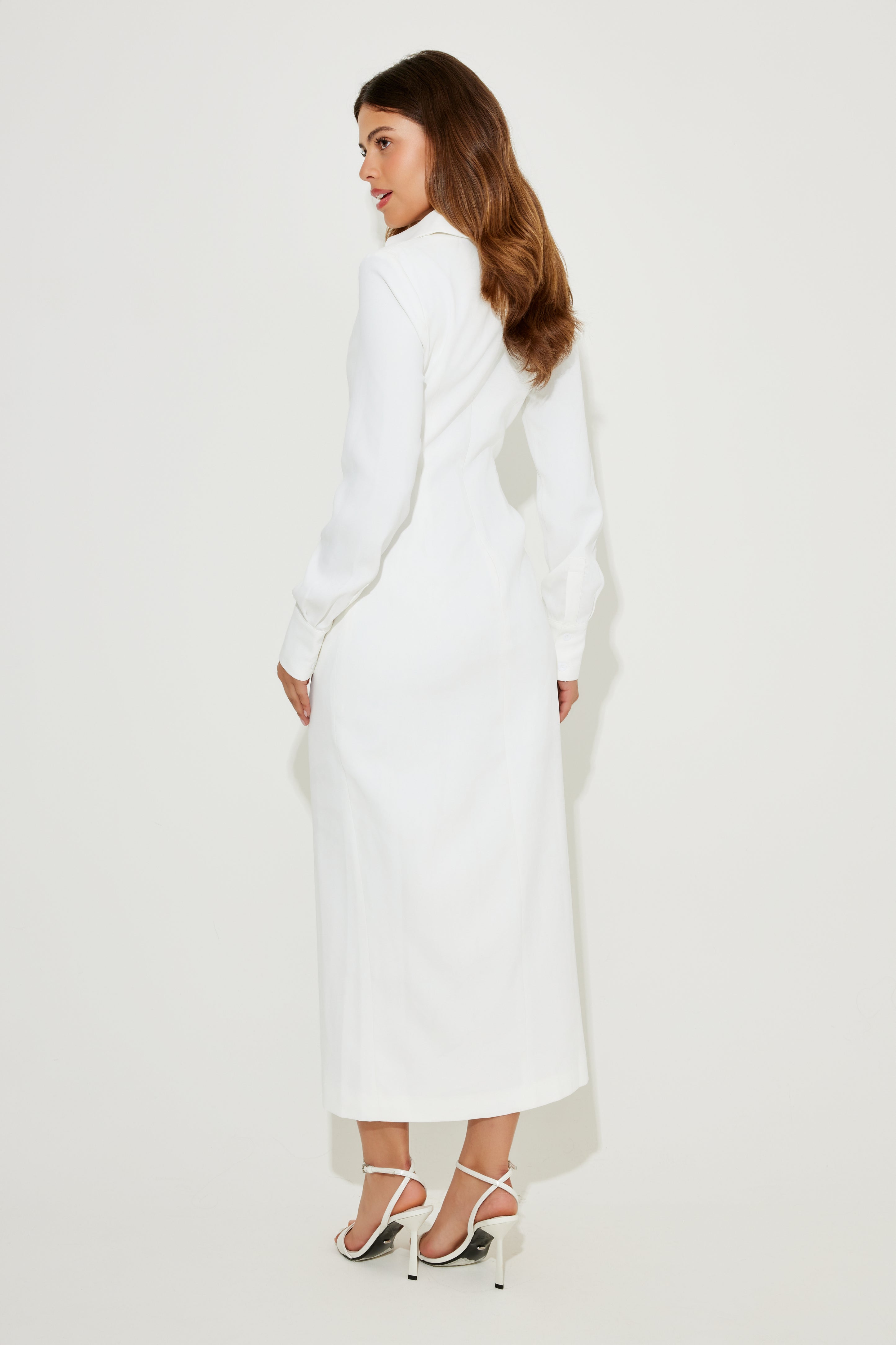 White long sleeve collar maxi dress with front slit — Odd Muse | Endless UAE