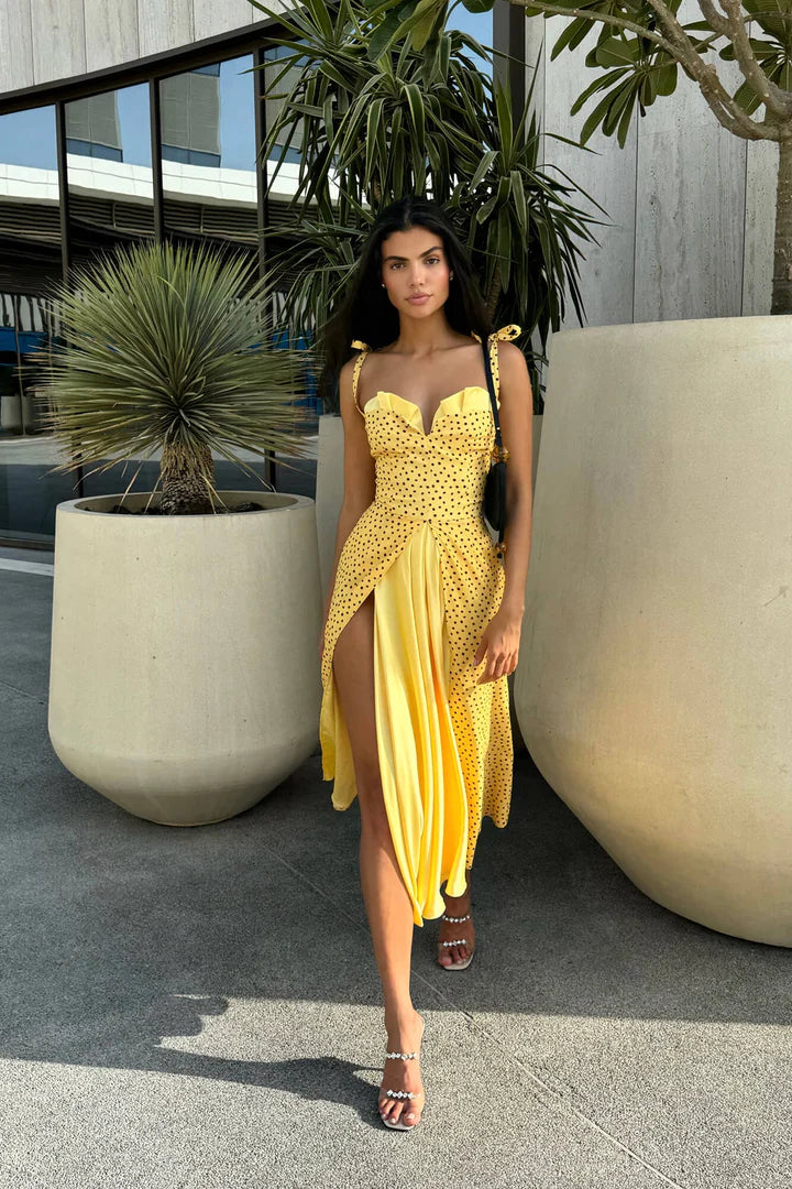 Yellow polka dot flowy slit midi dress with sweetheart neckline — Post Meridiem | Endless UAE