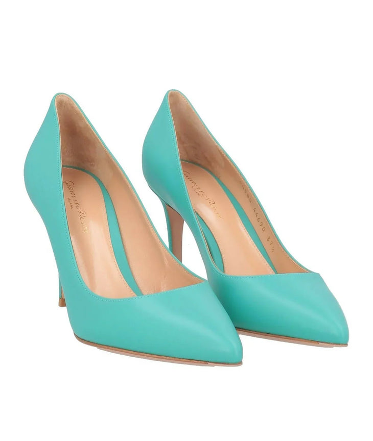Turquoise pointed-toe pump with slim heel and smooth leather finish — Gianvito Rossi | Endless UAE