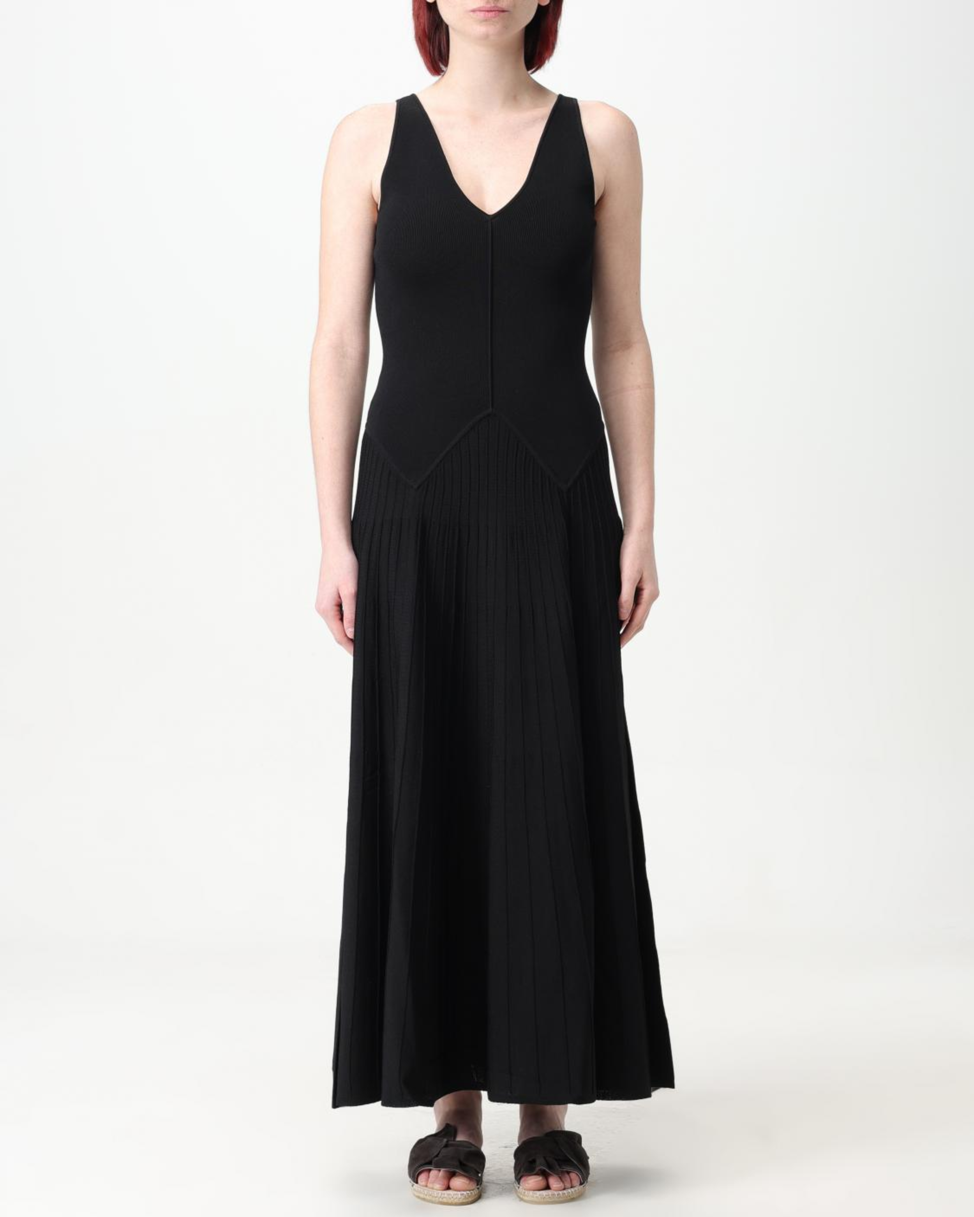 Black sleeveless V-neck pleated knit maxi dress — Twinset | Endless UAE
