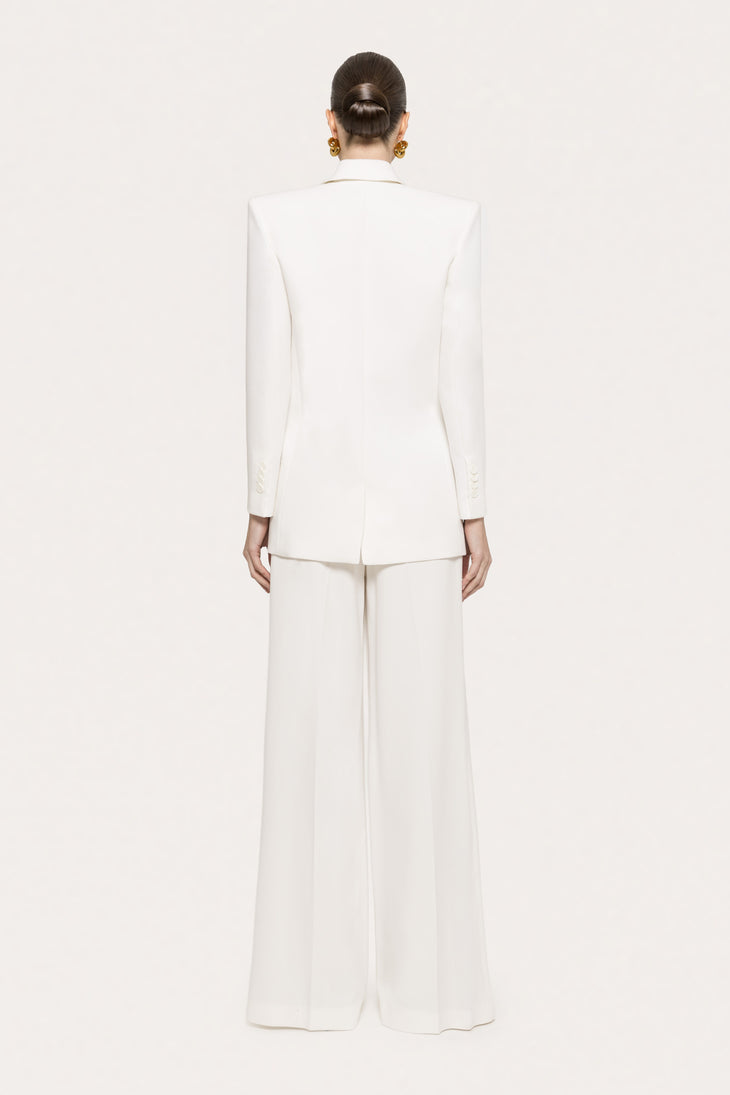 Cream double-breasted blazer with notch lapels and long sleeves — Nissa | Endless UAE
