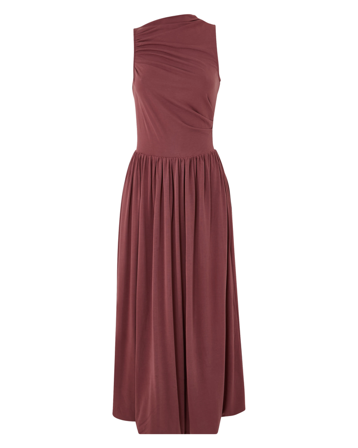 Woman wearing mauve sleeveless midi dress with gathered skirt and black sandals — Rails | Endless UAE