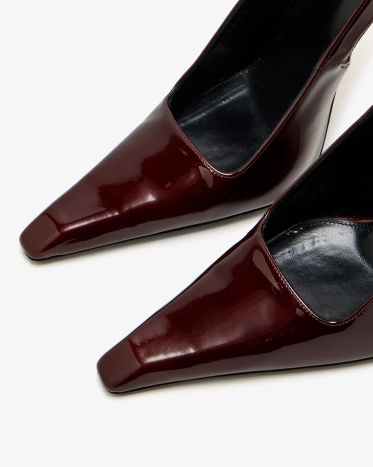 Burgundy patent leather slingback pump with gold heel — Saint Laurent | Endless UAE