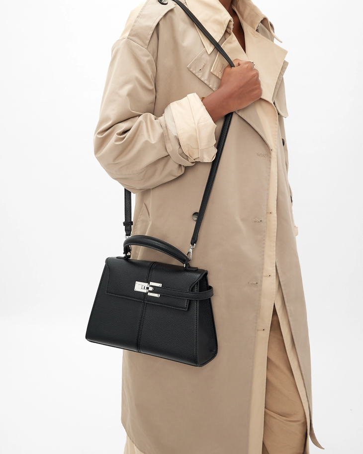Black pebbled leather top handle bag with structured silhouette — Jw Pei | Endless UAE