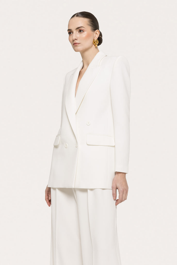 Cream double-breasted blazer with notch lapels and long sleeves — Nissa | Endless UAE