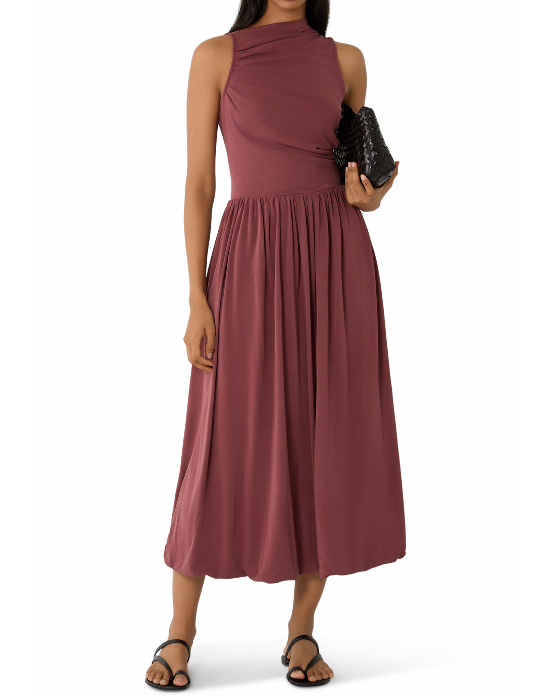 Woman wearing mauve sleeveless midi dress with gathered skirt and black sandals — Rails | Endless UAE