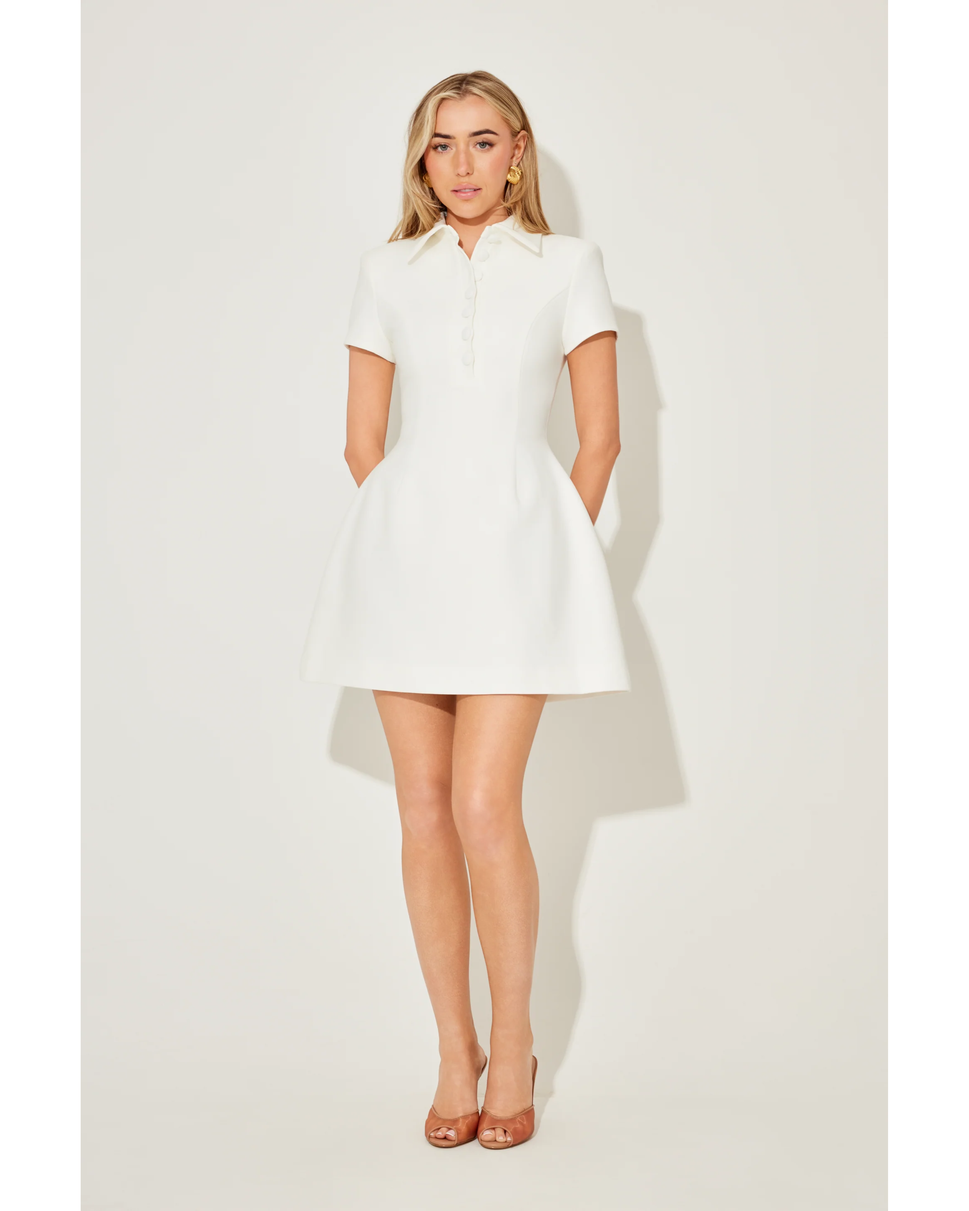 White collared volume mini dress with short sleeves and front pockets — Odd Muse | Endless UAE