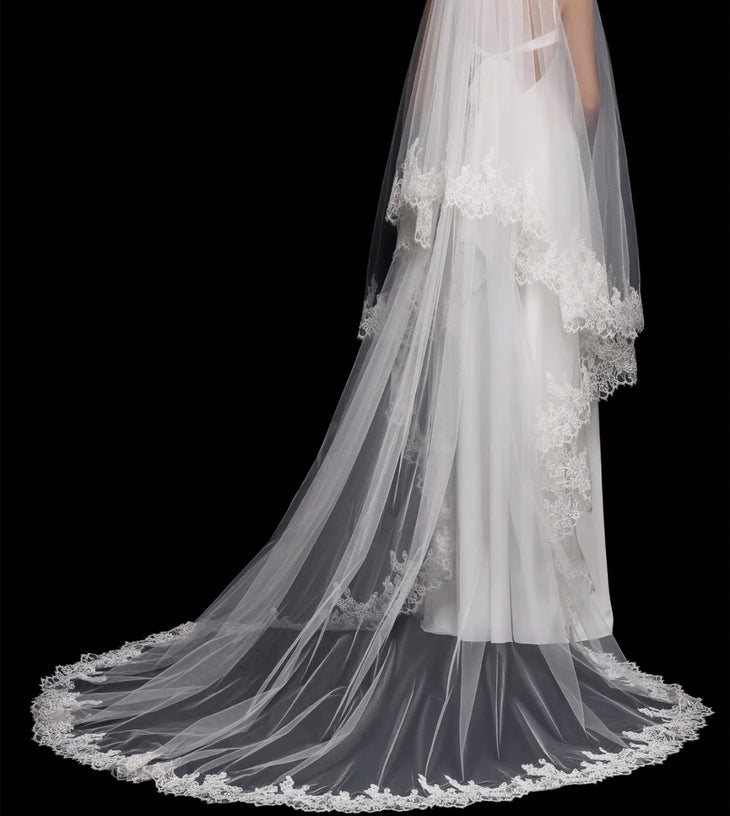 Delicate Madonna veil with lace trim and chapel train — VOIR Bride | Endless UAE