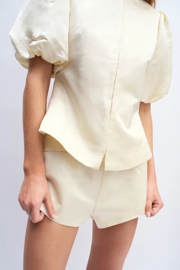 Cream puff sleeve blouse with matching shorts co-ord set — Hansen & Gretel | Endless UAE