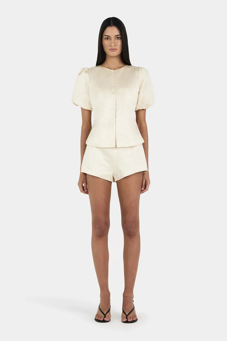 Cream puff sleeve blouse with matching shorts co-ord set — Hansen & Gretel | Endless UAE