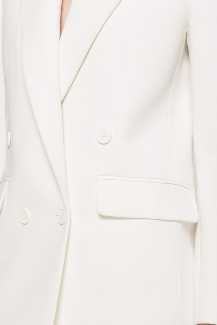 Cream double-breasted blazer with notch lapels and long sleeves — Nissa | Endless UAE