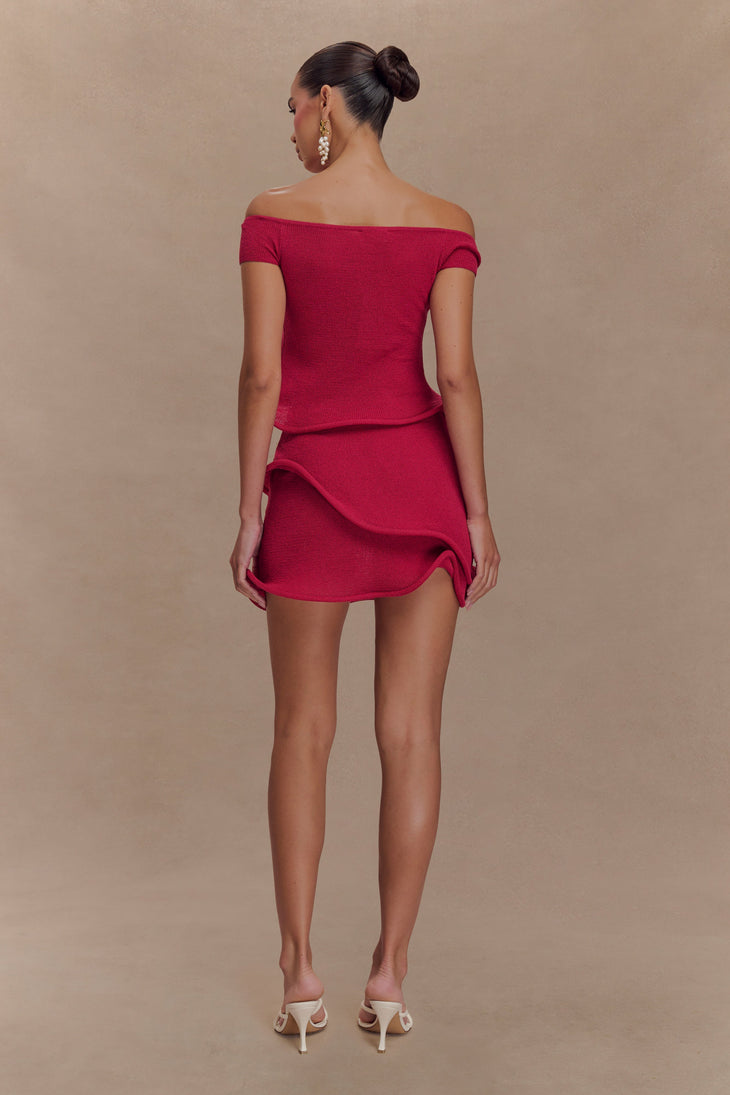 Haisley Co-ord Set in burgundy red with off-shoulder top and ruffled skirt — Meshki | Endless UAE