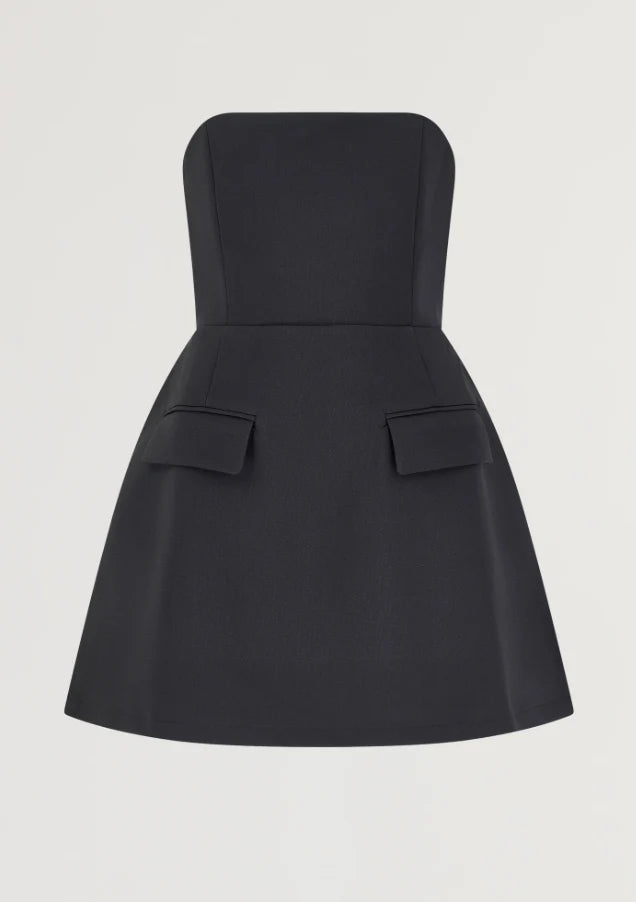 Black strapless dress with pockets and fitted bodice — Odd Muse | Endless UAE