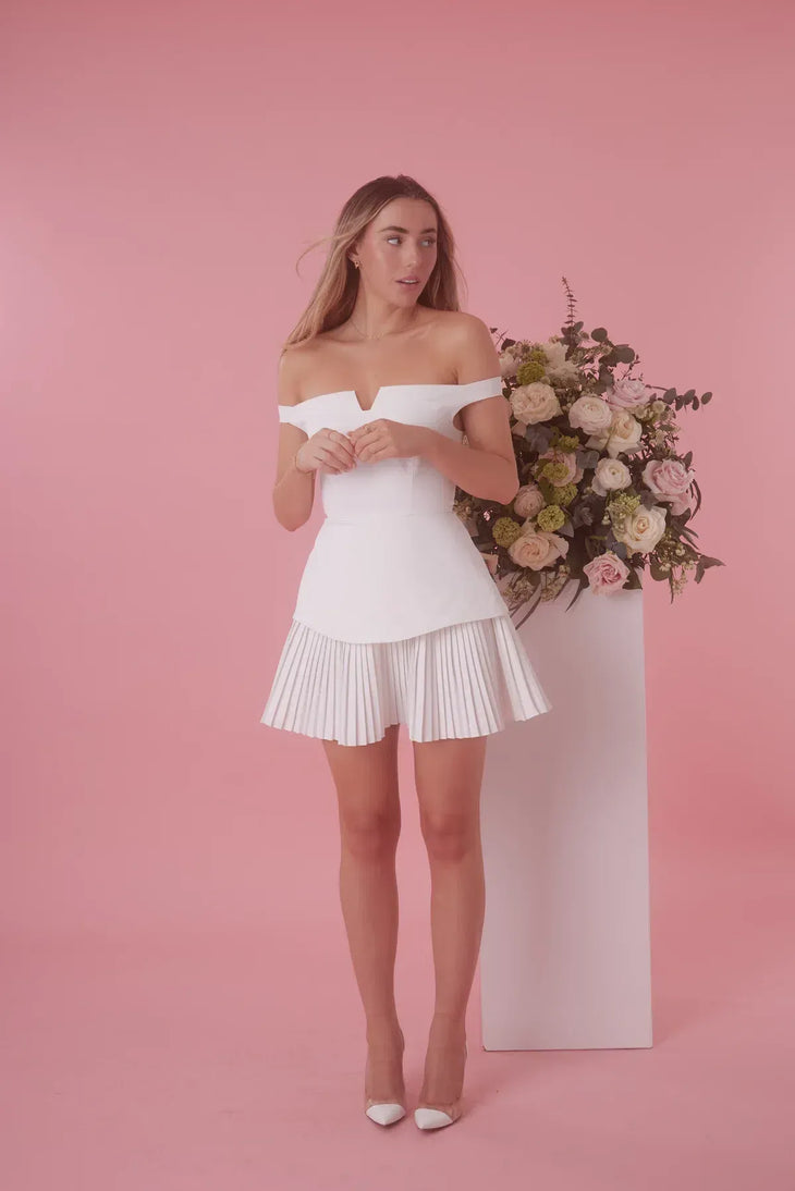 White off-shoulder dress with pleated skirt hem — Odd Muse | Endless UAE