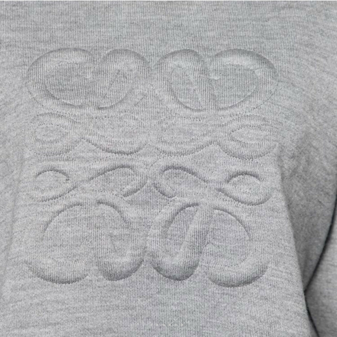 Gray cropped sweater with embossed Anagram logo on ribbed wool-blend fabric — Loewe | Endless UAE