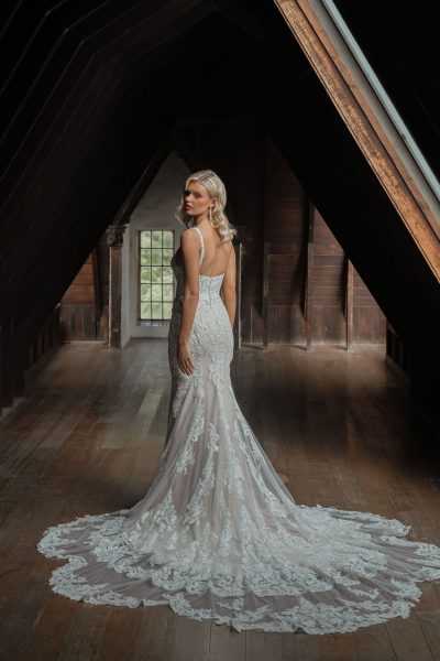 Rita mermaid wedding dress with intricate lace detailing and train — You&I | Endless UAE