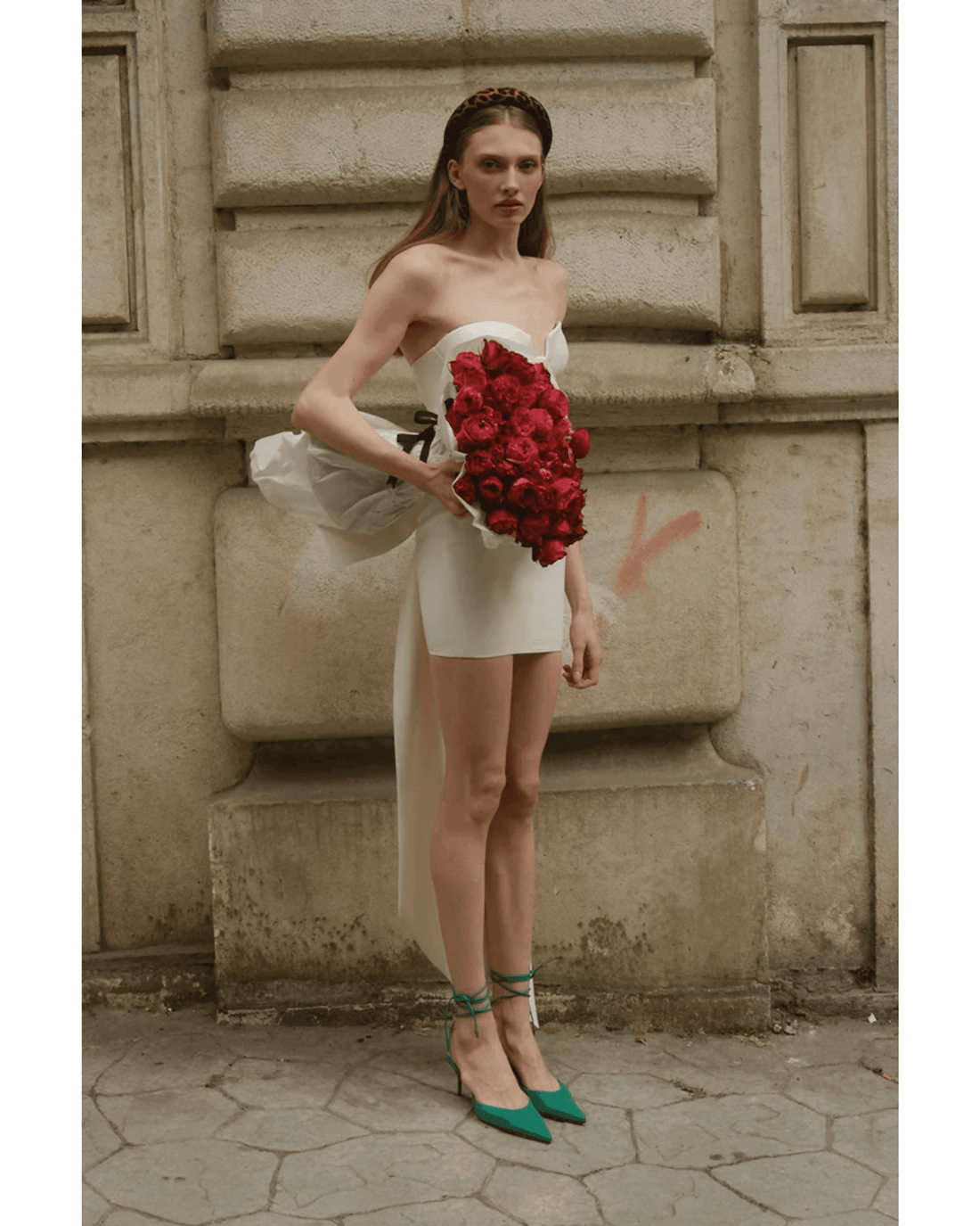 Alix in Temple White - Endless - UAE Rental and Resale for Women's Fashion