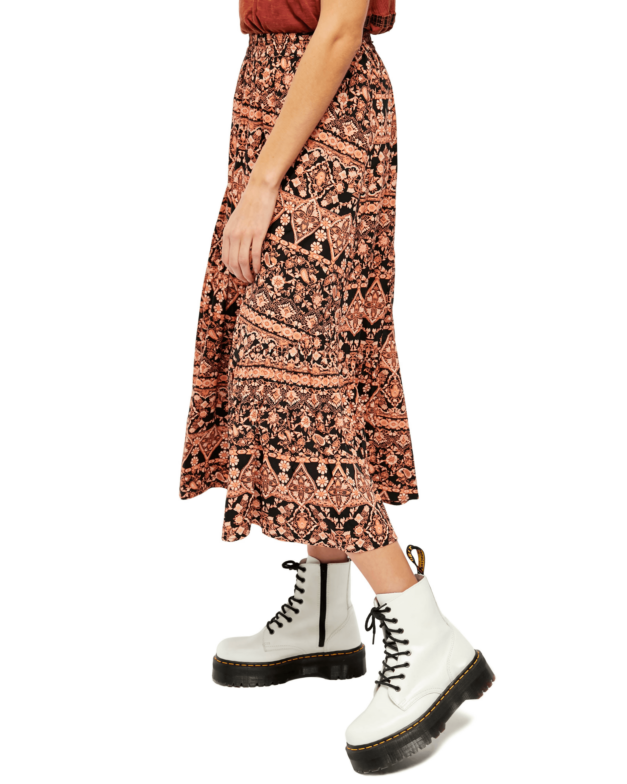 All About The Tiers Printed Midi Skirt - Endless - UAE Rental and Resale for Women's Fashion