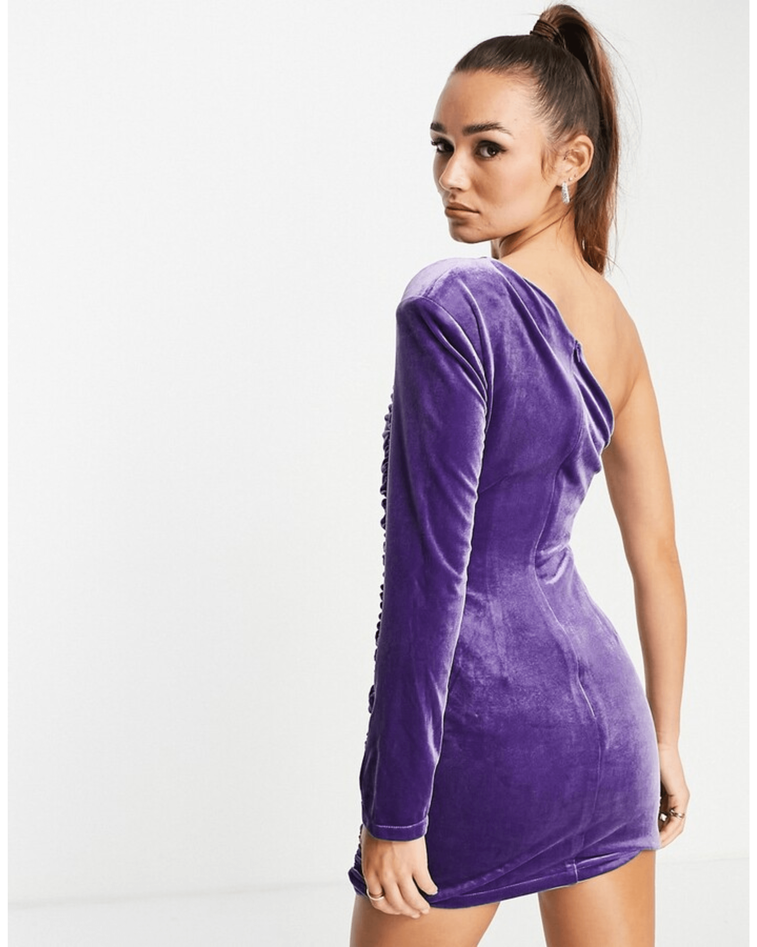 Amy Lynn Dress - Endless - UAE Rental and Resale for Women's Fashion