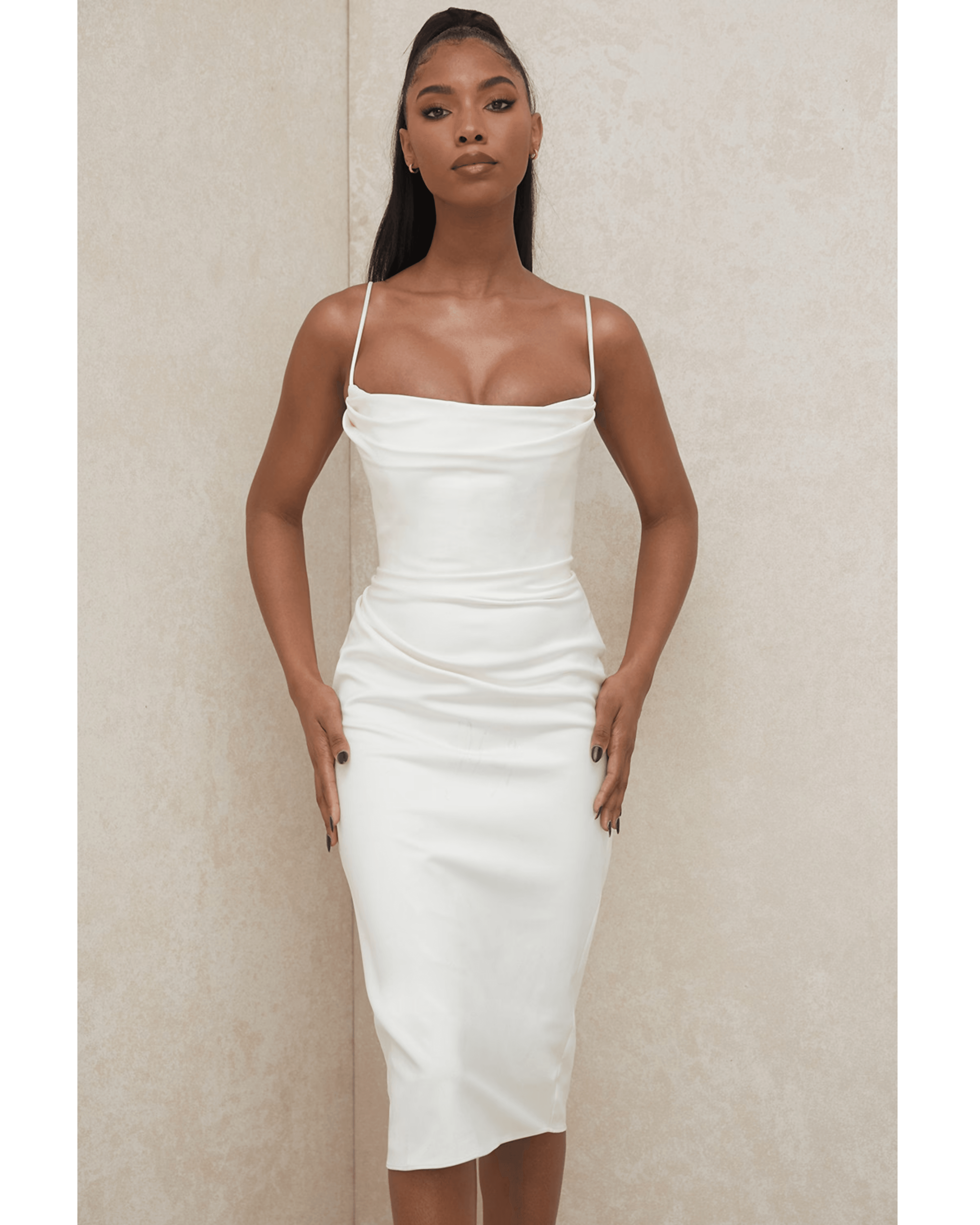 Anja Ivory Satin Corset Dress - Endless - UAE Rental and Resale for Women's Fashion