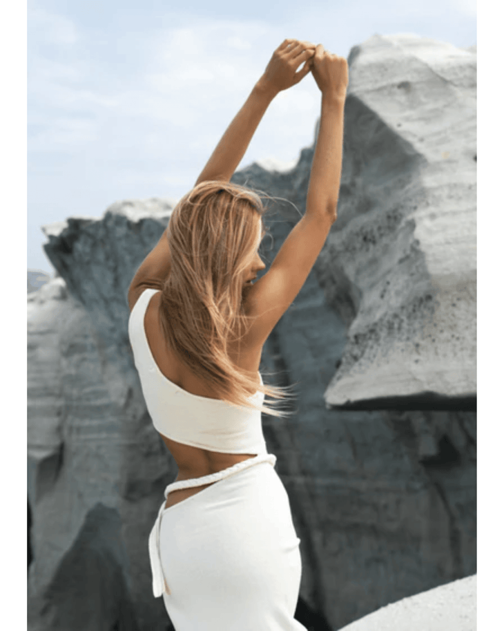 Arcadia Maxi Dress - Endless - UAE Rental and Resale for Women's Fashion