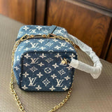 Bandoulière Square Bag - Endless - UAE Rental and Resale for Women's Fashion