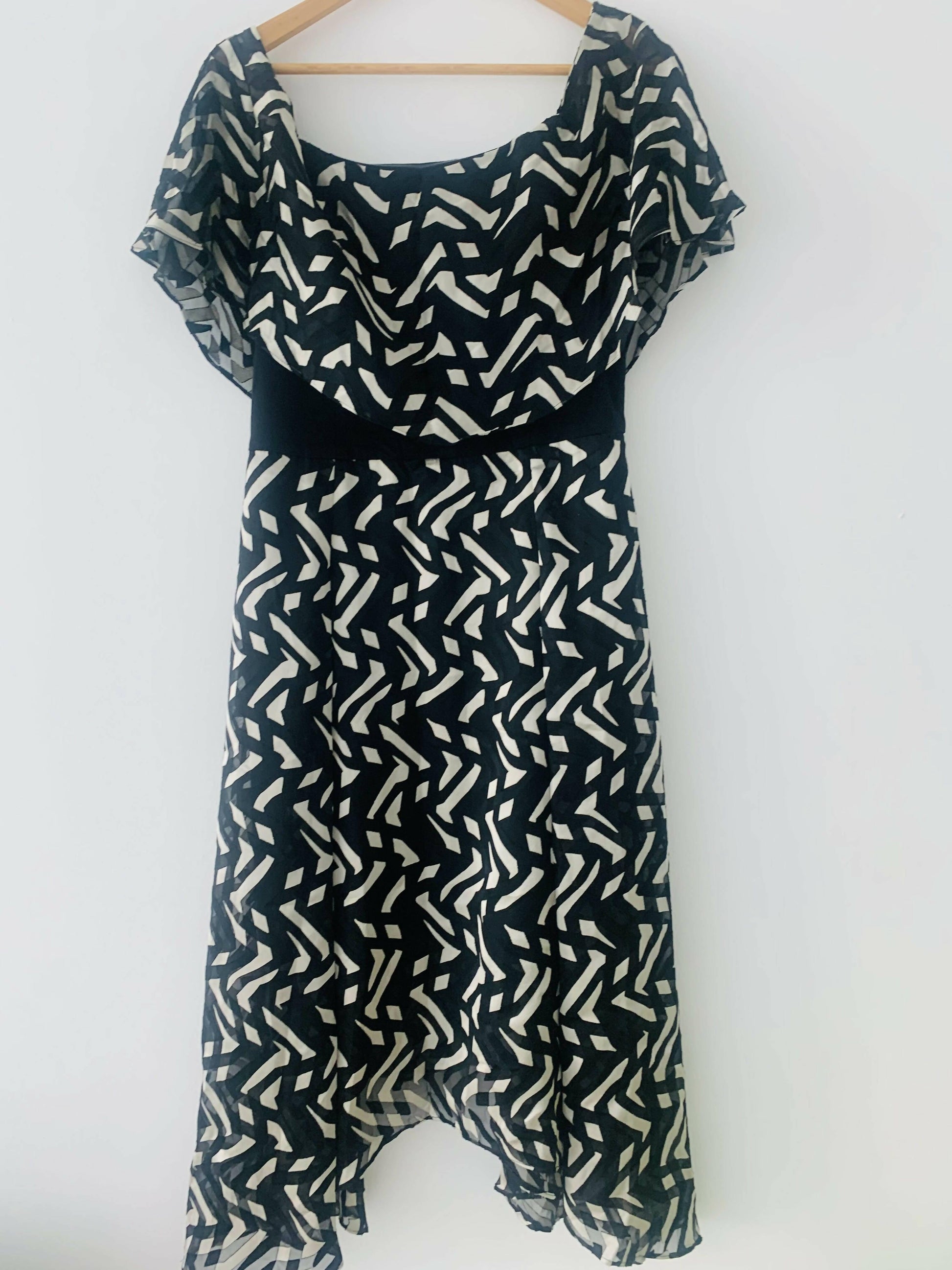 Bardot Mono Print Midi Dress - Endless