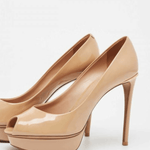 Beige Patent Leather Platform Peep Toe Eyeline Pumps - Endless - UAE Rental and Resale for Women's Fashion