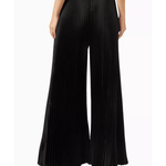 Bisous Pleated Pants - Endless - UAE Rental and Resale for Women's Fashion