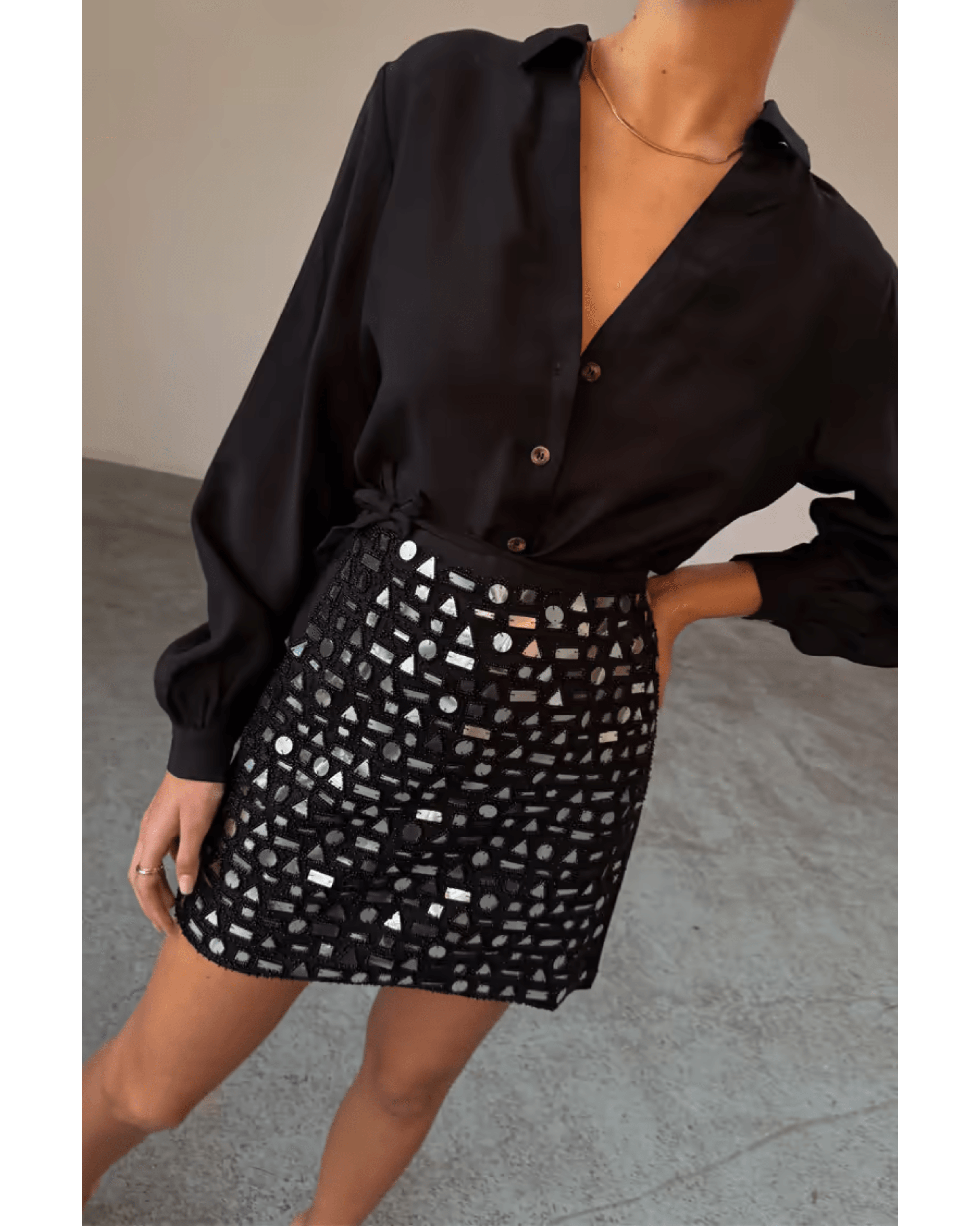 Black Beaded Mirror Skirt - Endless - UAE Rental and Resale for Women's Fashion