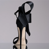 Bow Open-Toe Sandals - Endless - UAE Rental and Resale for Women's Fashion