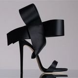 Bow Open-Toe Sandals - Endless - UAE Rental and Resale for Women's Fashion