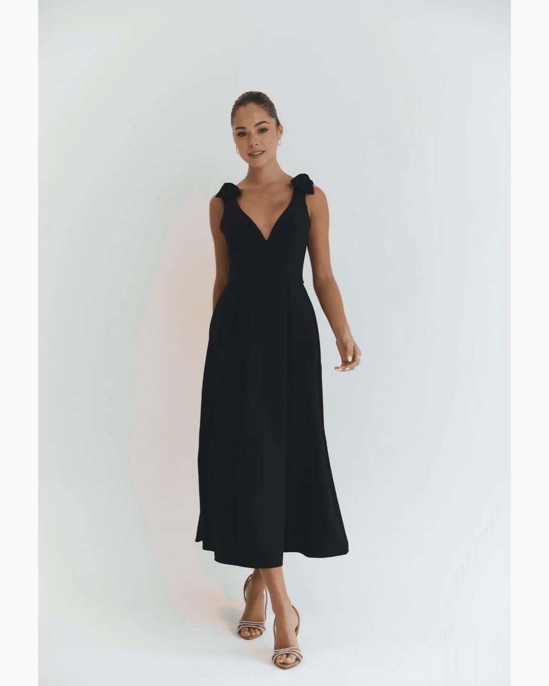 Bowie Black Dress - Endless - UAE Rental and Resale for Women's Fashion