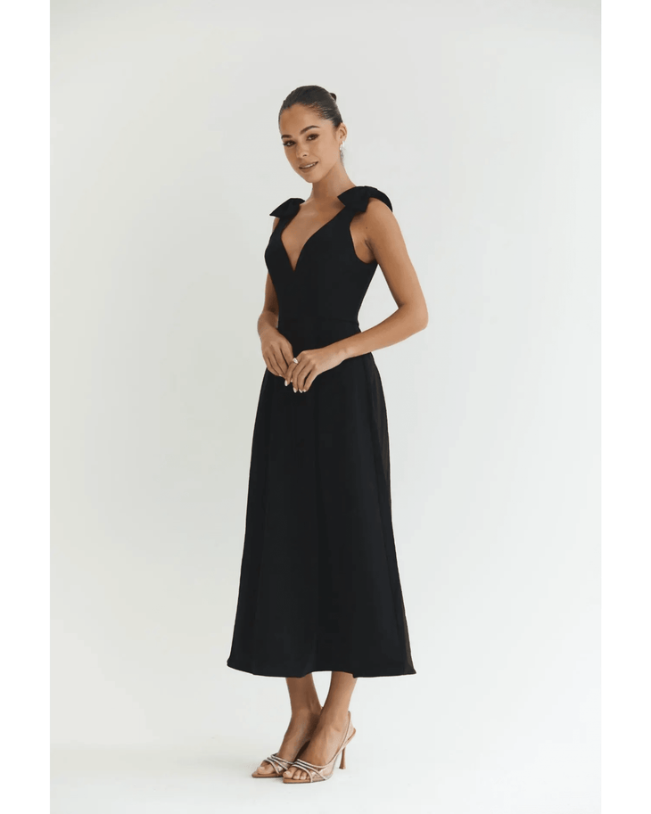 Bowie Black Dress - Endless - UAE Rental and Resale for Women's Fashion