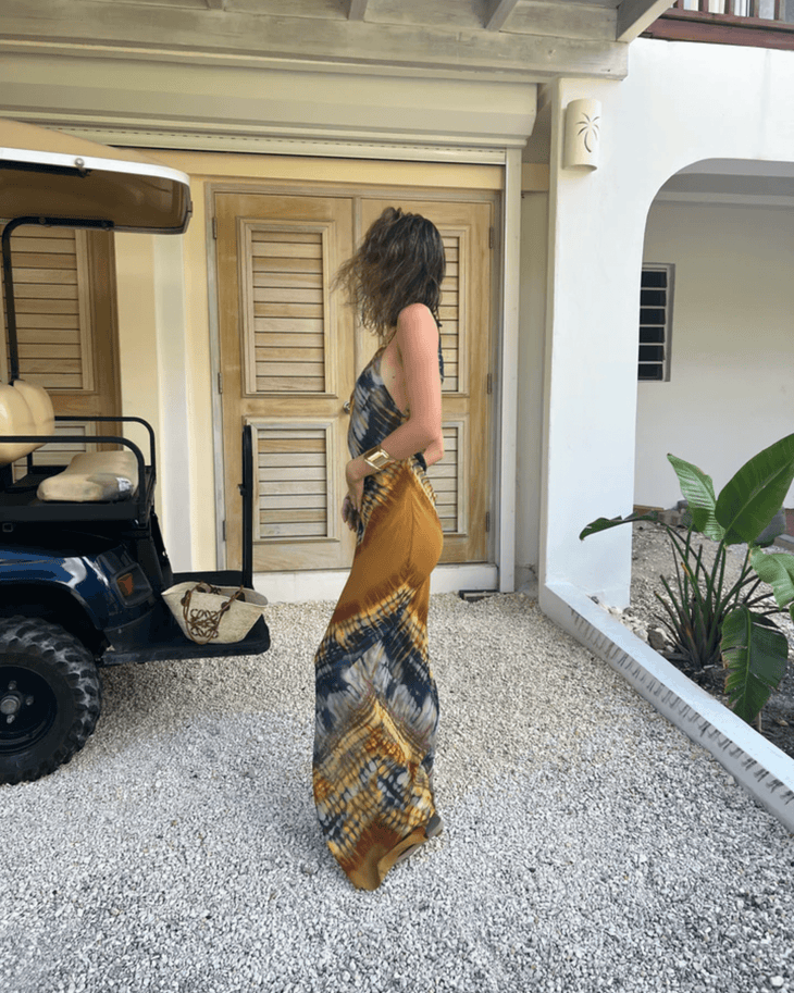Bozin Dress - Endless - UAE Rental and Resale for Women's Fashion