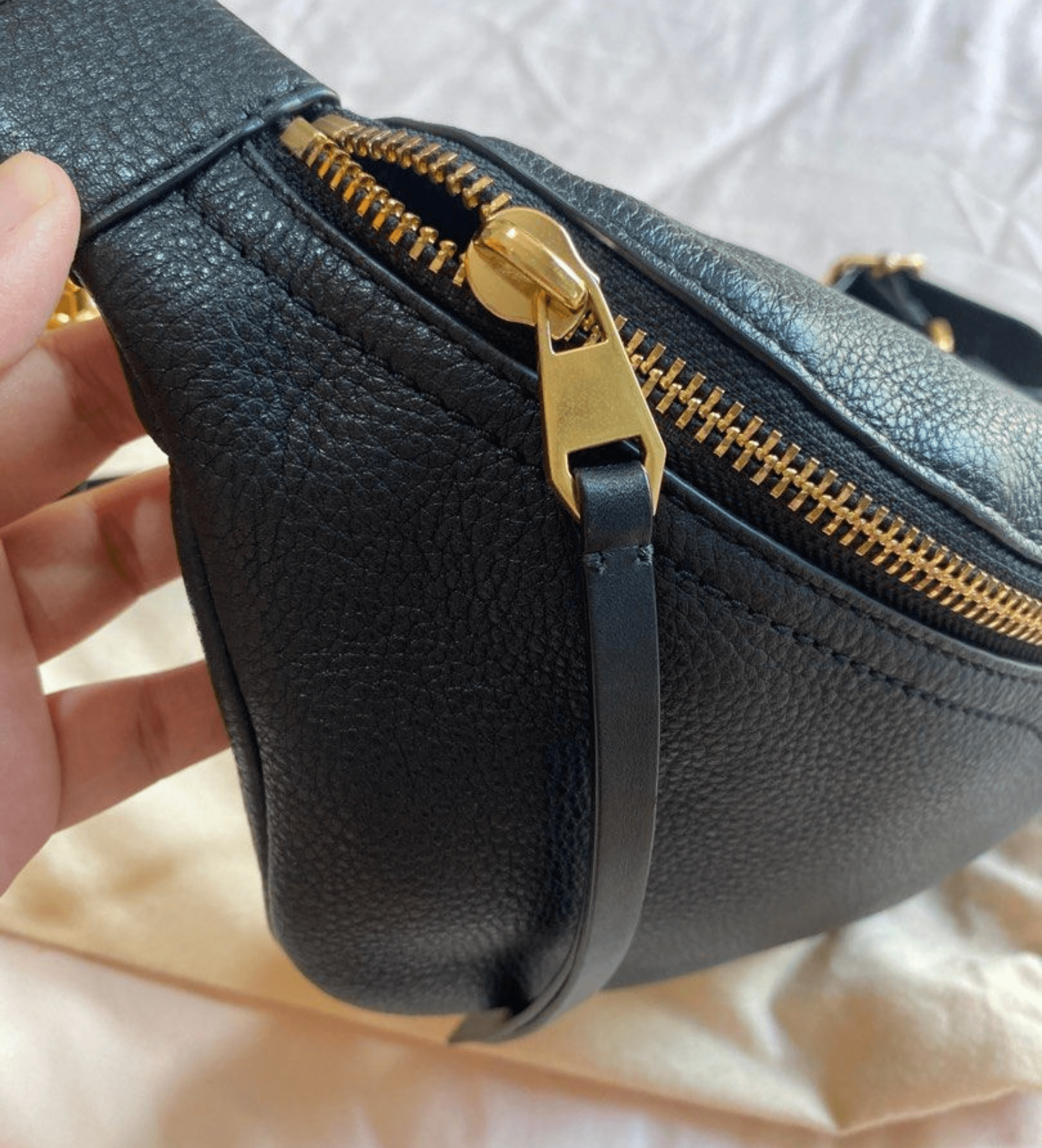 Bree Belt Bag - Endless - UAE Rental and Resale for Women's Fashion