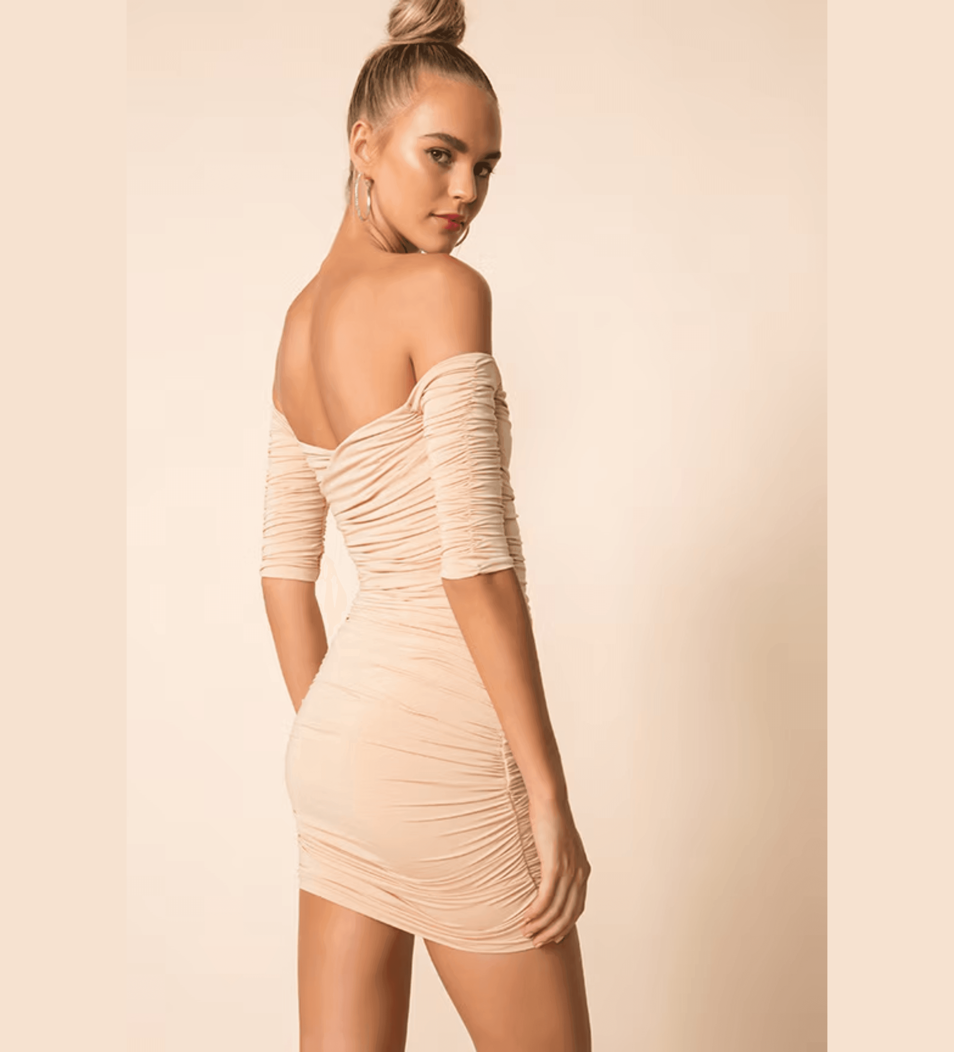 Carlyn Mini Dress - Endless - UAE Rental and Resale for Women's Fashion