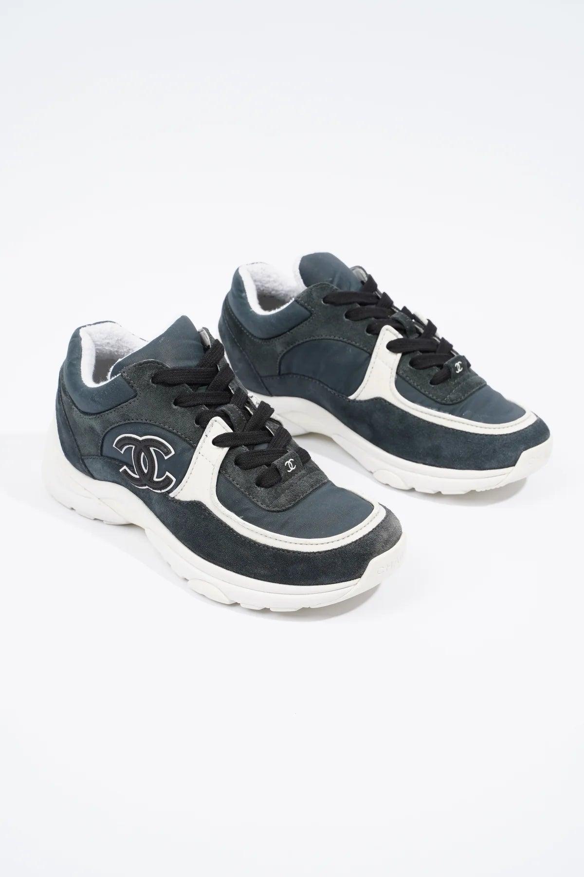 Chanel cc logo sneaker black grey discount