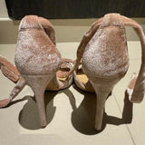 Clarita Bow-Embellished Velvet Sandals Blush - Endless - UAE Rental and Resale for Women's Fashion