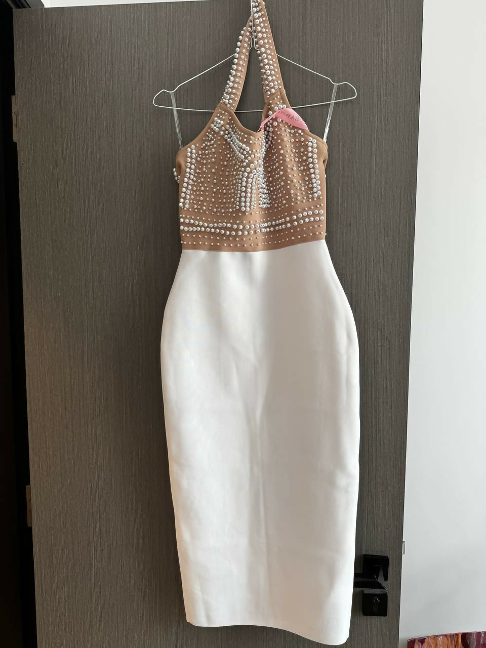 Cornelia Pearl Halter Bandage Dress - Endless - UAE Rental and Resale for Women's Fashion