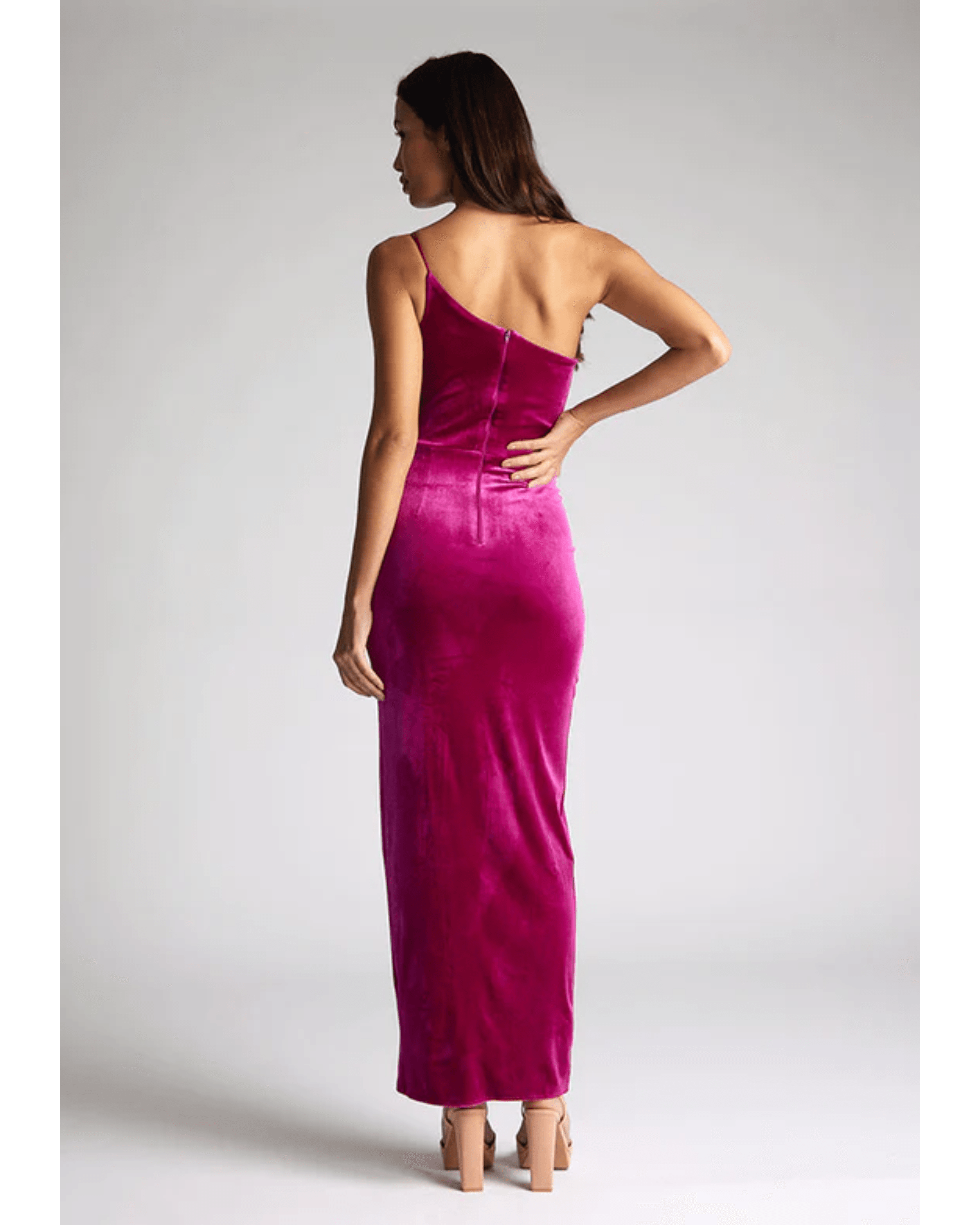 Daniella Magenta Velvet Maxi Dress - Endless - UAE Rental and Resale for Women's Fashion