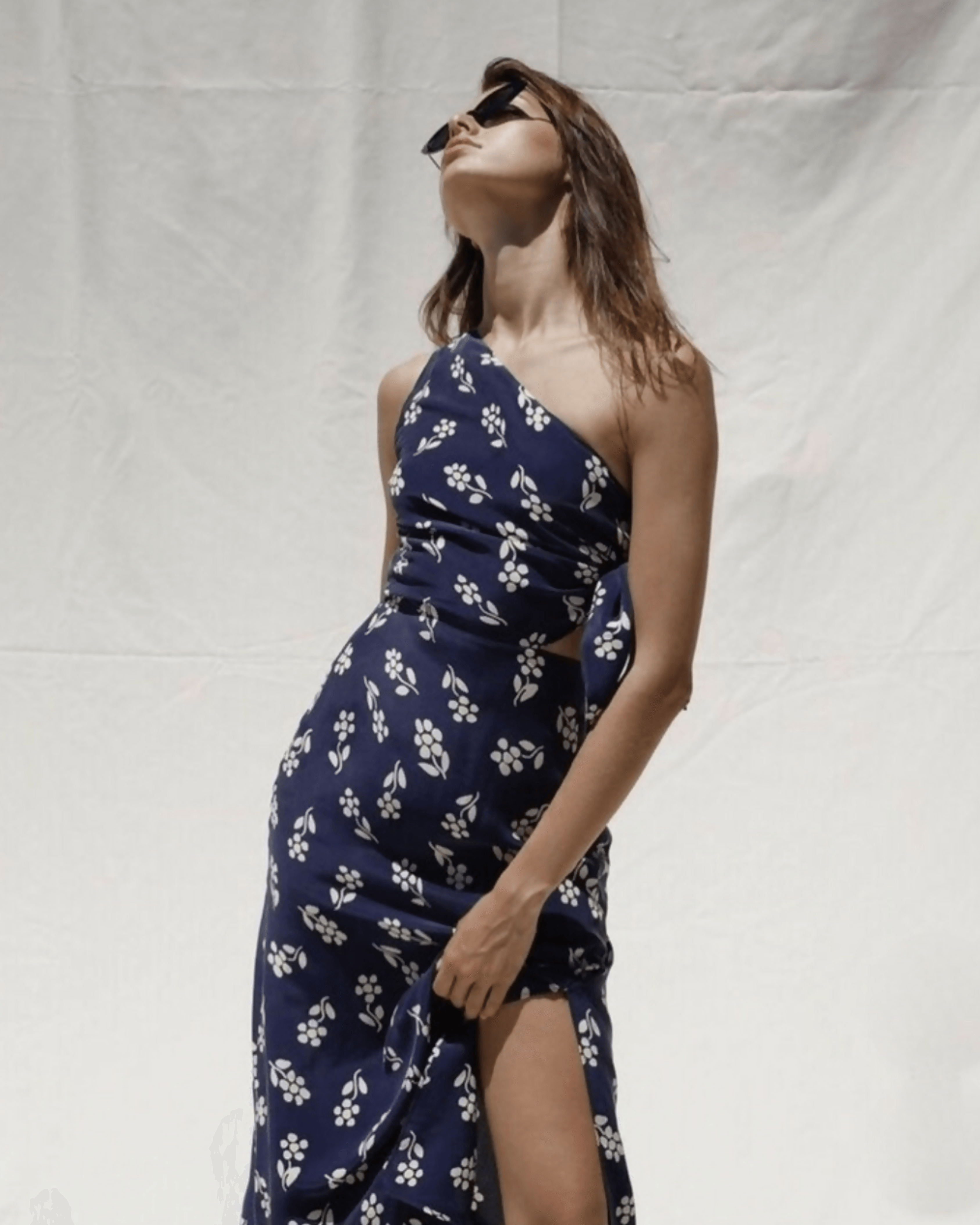 Debora Navy Dress - Endless - UAE Rental and Resale for Women's Fashion