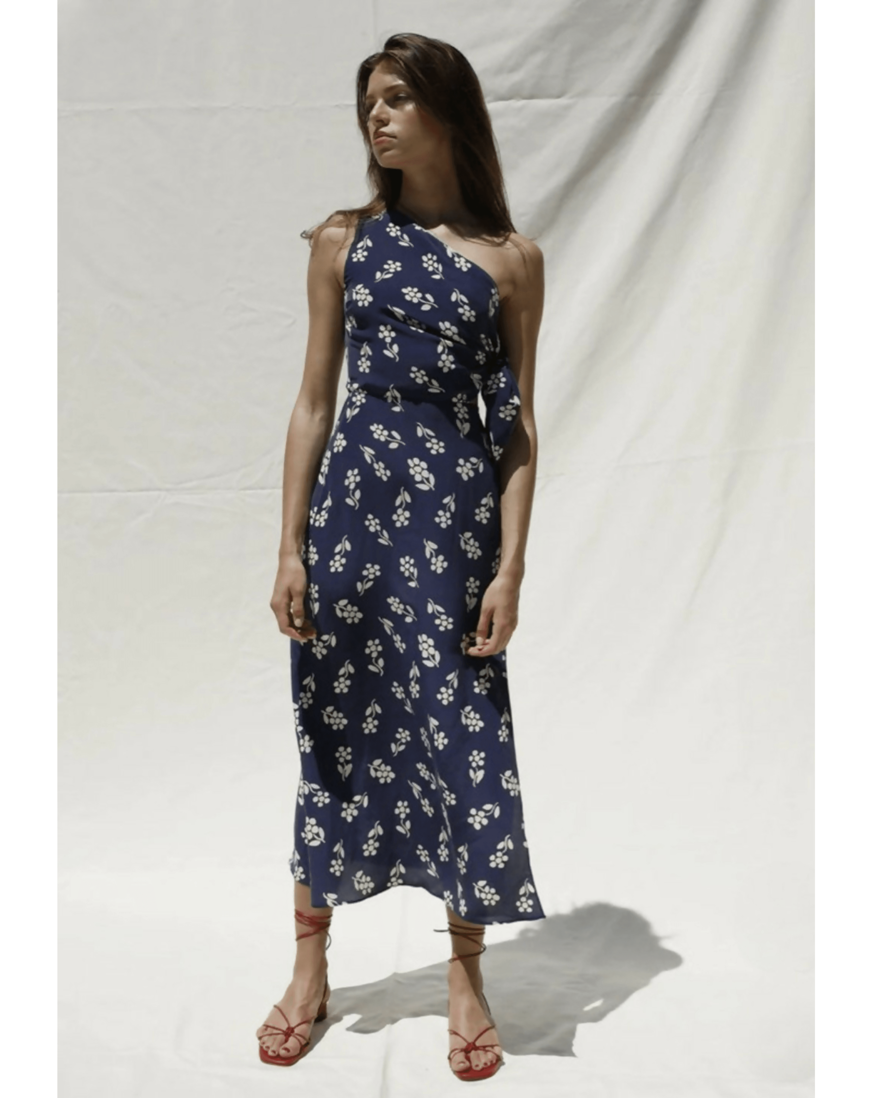 Debora Navy Dress - Endless - UAE Rental and Resale for Women's Fashion
